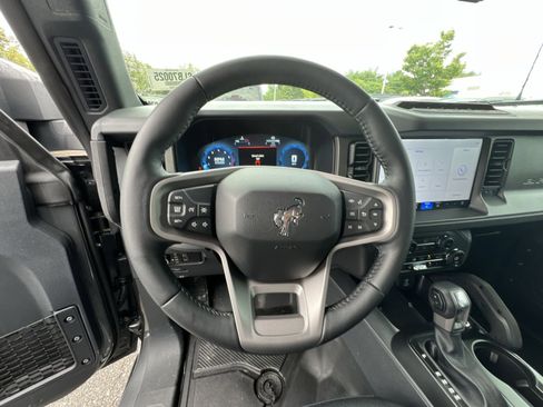 New 2025 Ford Bronco Badlands w/ Sasquatch Package AWD/4WD image 24