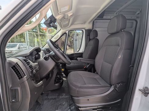 Used 2023 RAM ProMaster 2500 FWD image 13