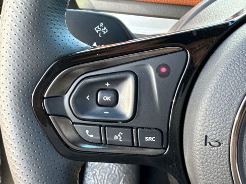 New 2025 VinFast VF 8 Plus AWD/4WD image 31
