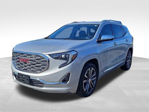 Used 2020 GMC Terrain Denali image 3