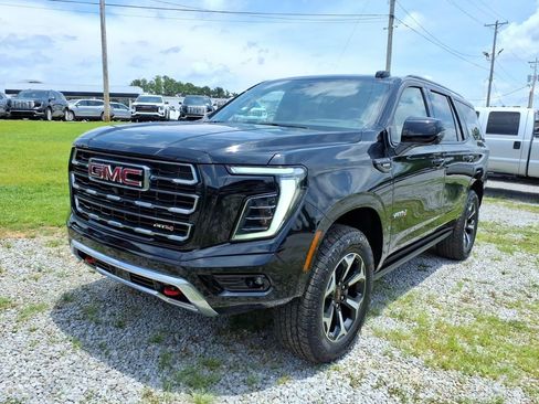 New 2026 GMC Yukon AT4 w/ AT4 Premium Plus Package AWD/4WD image 3