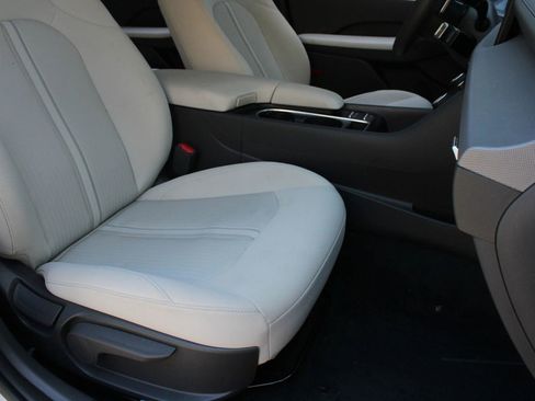 Used 2025 Hyundai Sonata SEL FWD image 27