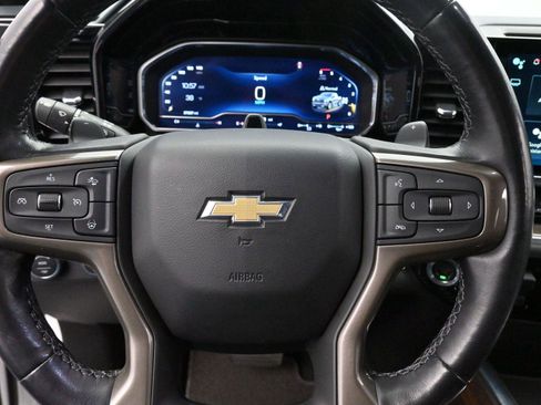 Used 2022 Chevrolet Silverado 1500 High Country w/ Technology Package image 17