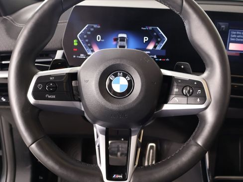 Used 2025 BMW X2 xDrive28i AWD/4WD image 3