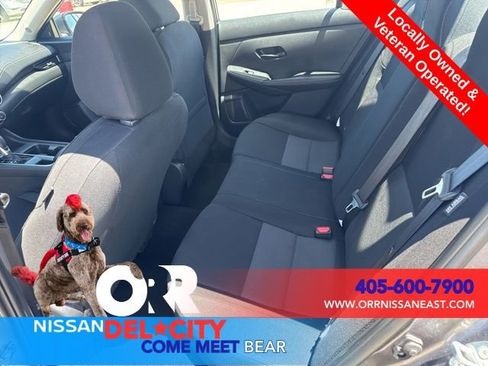 Used 2025 Nissan Sentra SV FWD image 10
