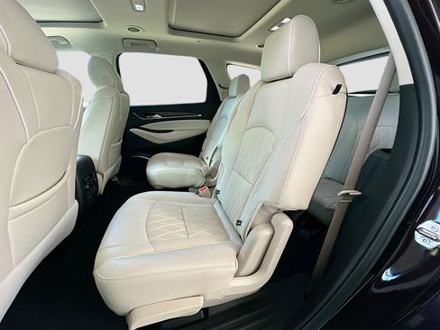 Used 2022 Buick Enclave Avenir FWD image 25