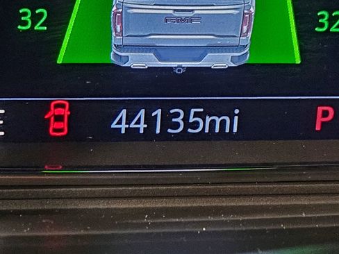 Used 2021 GMC Sierra 1500 AT4 w/ AT4 Premium Package image 31