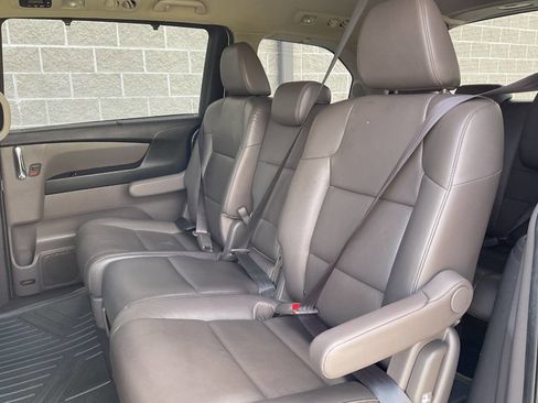 Used 2014 Honda Odyssey Touring Elite image 32