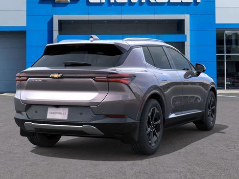 New 2025 Chevrolet Equinox EV LT image 4