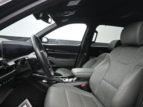 Used 2023 Kia Telluride SX X-Pro AWD/4WD image 10