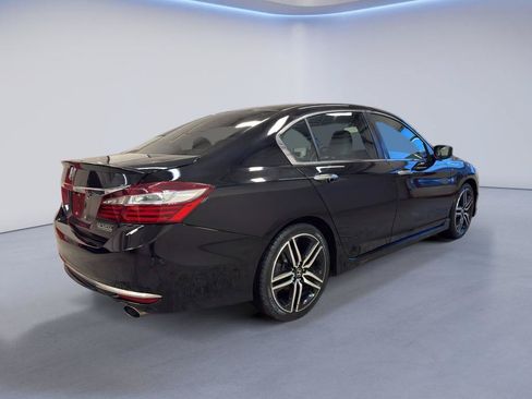 Used 2017 Honda Accord Sport Special Edition image 8