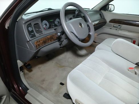 Used 2007 Mercury Grand Marquis GS image 21