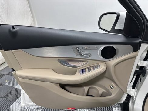 Certified 2022 Mercedes-Benz GLC 300 4MATIC image 15