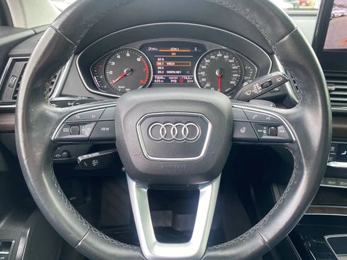 Used 2021 Audi Q5 2.0T Premium w/ Convenience Package image 12