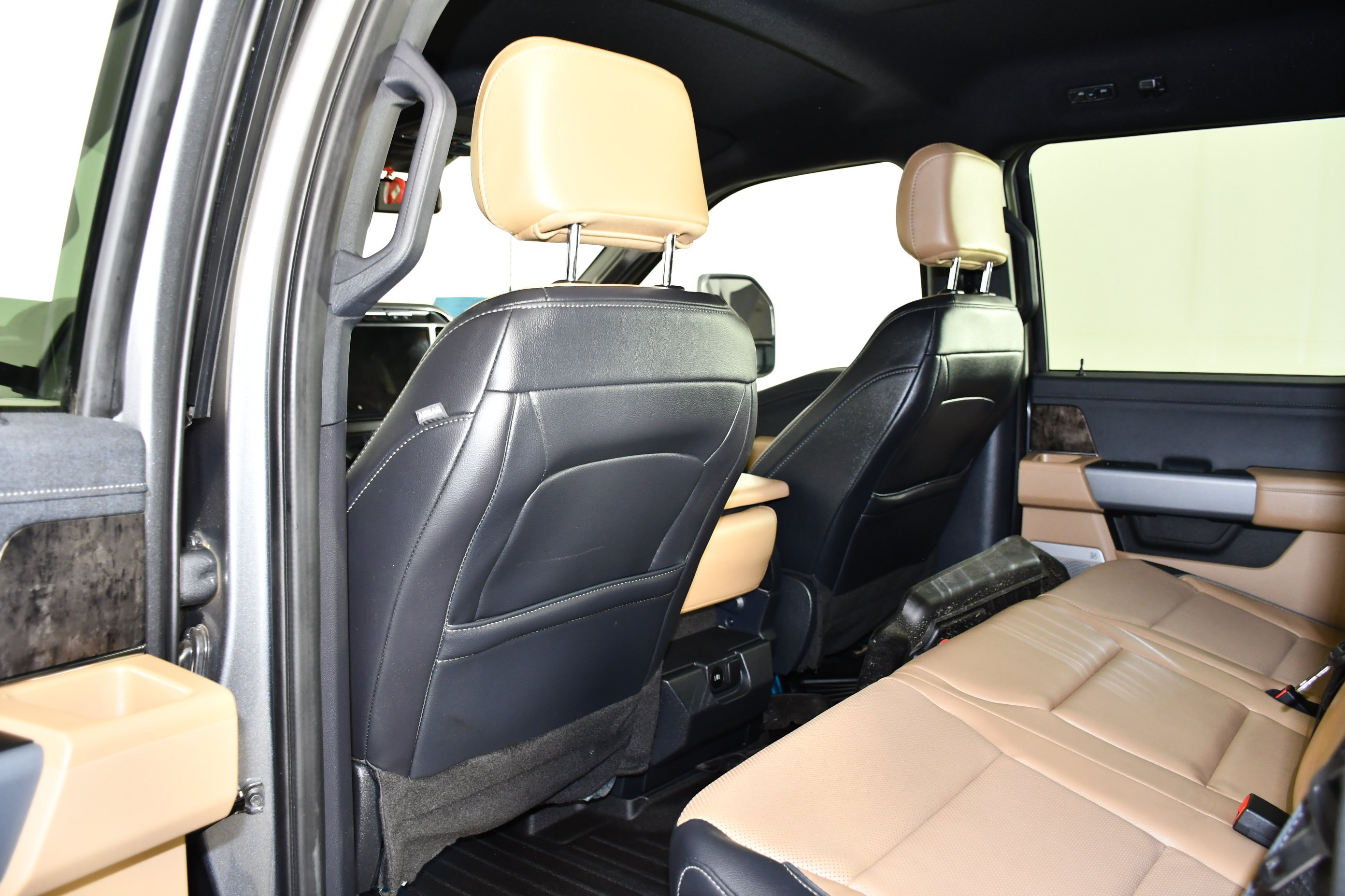 Used 2024 Ford F350 Lariat w/ Chrome Package AWD/4WD image 55