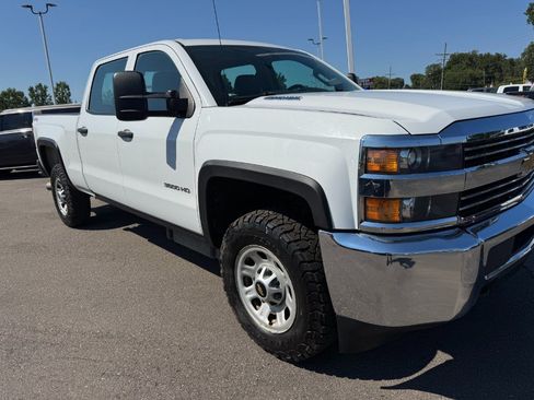 Used 2015 Chevrolet Silverado 3500 W/T w/ Snow Plow Prep Package AWD/4WD image 12