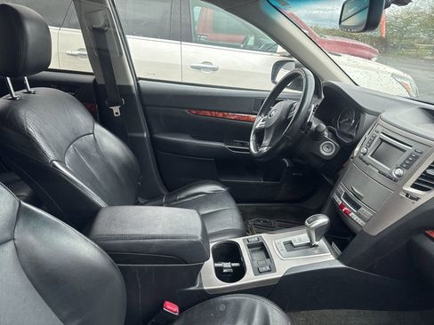 Used 2012 Subaru Outback 2.5i Limited w/ Moonroof Pkg image 12