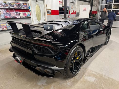 Used 2019 Lamborghini Huracan LP 580-2 image 5
