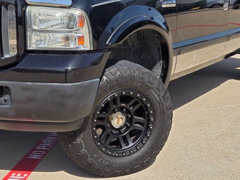 Used 2005 Ford F250 XL AWD/4WD image 7