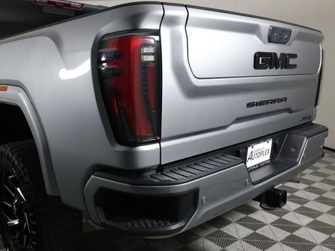 Used 2025 GMC Sierra 2500 AT4 w/ AT4 Premium Plus Package AWD/4WD image 53