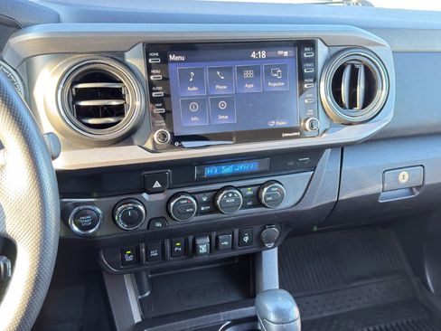 Used 2021 Toyota Tacoma TRD Off-Road image 17