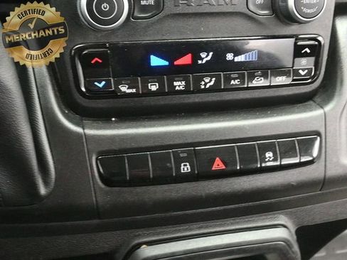 Used 2024 RAM ProMaster 2500 w/ Convenience Group image 19