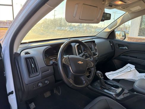Used 2022 Chevrolet Colorado Z71 w/ Safety Package image 4