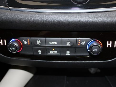 Used 2024 Buick Enclave Essence w/ Technology Package image 49