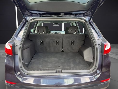 Used 2019 Chevrolet Equinox LS FWD image 18