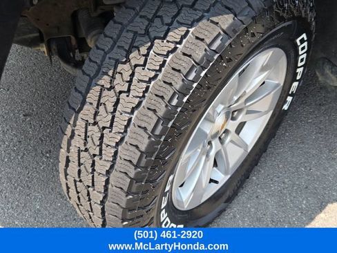 Used 2025 Chevrolet Silverado 1500 LT AWD/4WD image 18