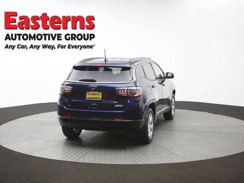 Used 2019 Jeep Compass Latitude FWD image 38