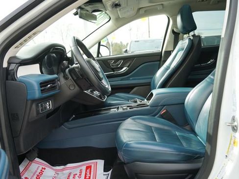 Used 2021 Lincoln Corsair Reserve image 11