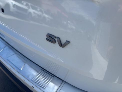 Used 2024 Nissan Rogue SV FWD image 17
