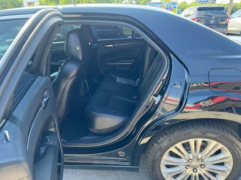 Used 2013 Chrysler 300 C AWD/4WD image 11