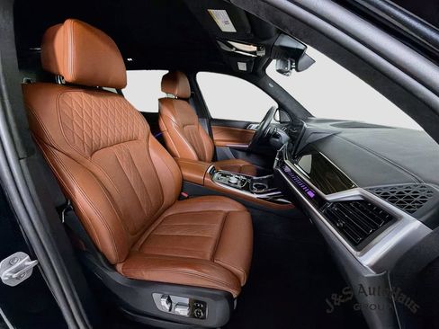 Used 2024 BMW X7 M60i w/ Executive Package AWD/4WD image 35