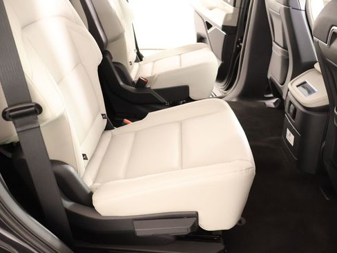 New 2026 Lincoln Navigator Premiere AWD/4WD image 16