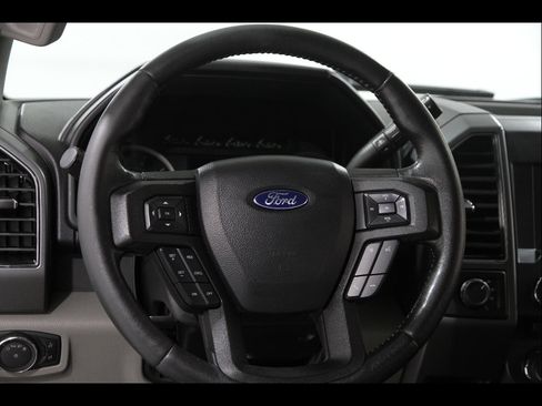 Used 2018 Ford F150 XLT w/ Equipment Group 302A Luxury AWD/4WD image 8