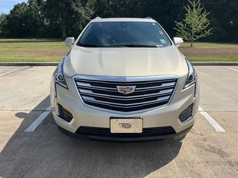 Used 2017 Cadillac XT5 Luxury w/ Driver Awareness Package AWD/4WD image 13