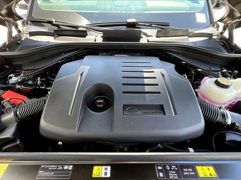 New 2026 Land Rover Range Rover Sport SE AWD/4WD image 11