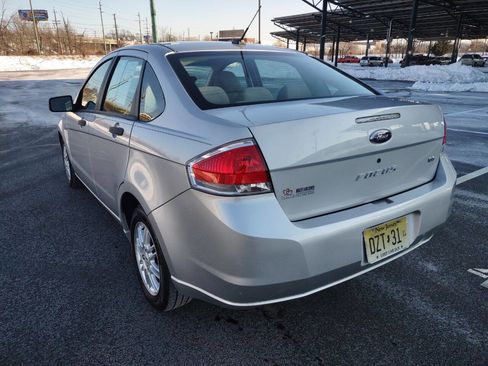 Used 2009 Ford Focus SE image 7