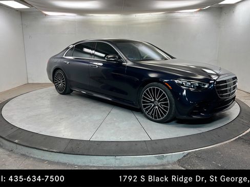 Certified 2022 Mercedes-Benz S 500 4MATIC image 7