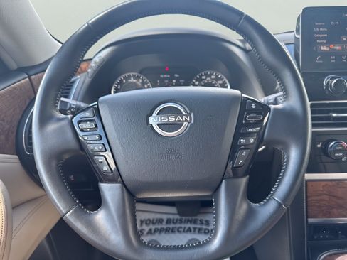 Used 2022 Nissan Armada SL w/ Captain's Chairs Package AWD/4WD image 16
