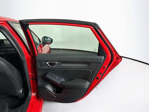 Used 2025 Honda Civic Sport image 28