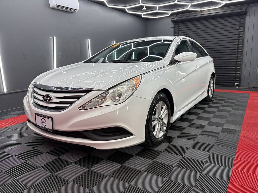 Used 2014 Hyundai Sonata GLS FWD image 1