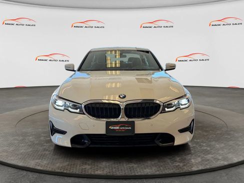 Used 2021 BMW 330i xDrive Sedan w/ Driving Assistance Package AWD/4WD image 3