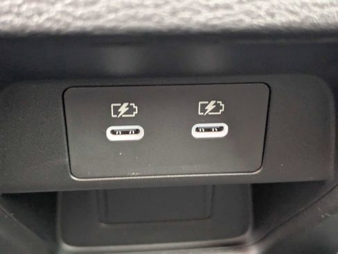 New 2026 Mitsubishi Outlander SE FWD image 13