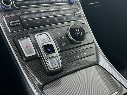 Used 2023 Hyundai Santa Fe SEL w/ Cargo Package image 16