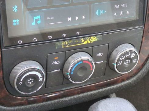 Used 2015 Chevrolet Impala Limited LS FWD image 23
