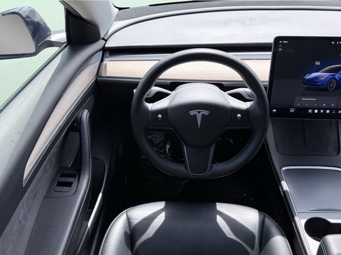 Used 2022 Tesla Model 3 Standard Range RWD image 48