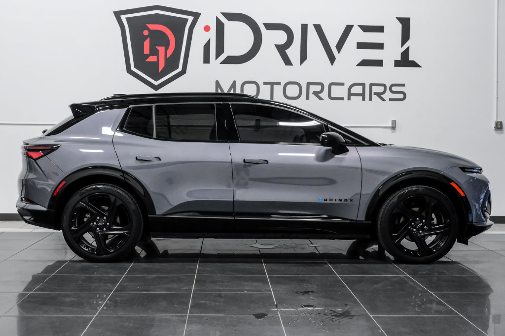 Used 2024 Chevrolet Equinox EV RS w/ LPO, Trailering Package FWD image 7